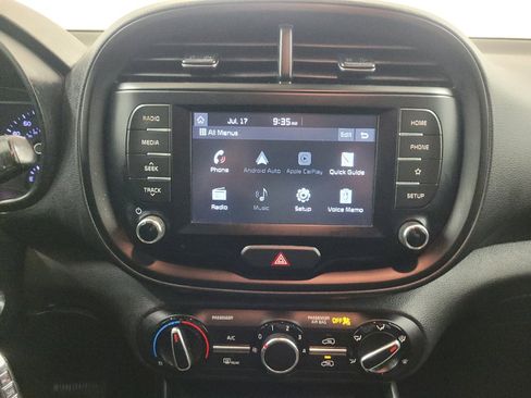 Used 2020 Kia Soul S FWD image 25