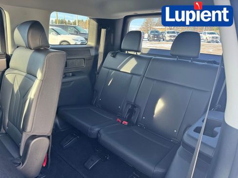 Used 2025 Hyundai Santa Fe SEL image 25