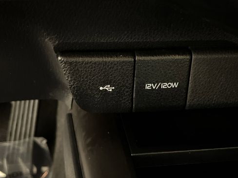 Used 2024 Toyota Camry LE image 33