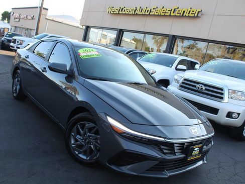Used 2024 Hyundai Elantra SEL FWD image 33