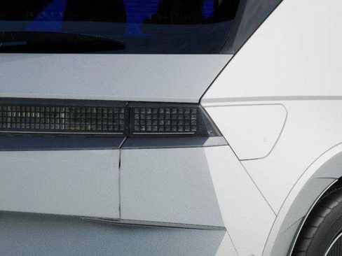 New 2026 Hyundai Ioniq 5 Limited image 10