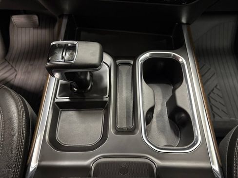 Used 2023 Chevrolet Silverado 1500 High Country w/ Technology Package AWD/4WD image 20