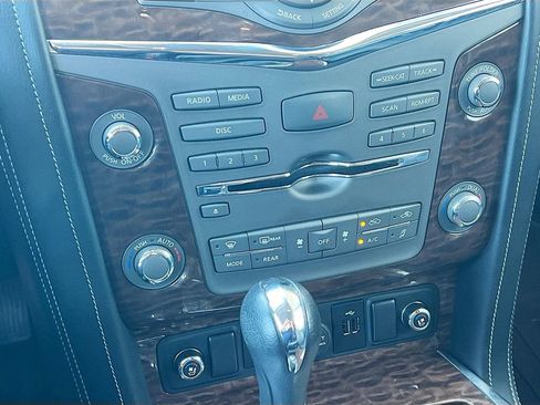Used 2020 Nissan Armada Platinum w/ Captain's Chairs Package image 16