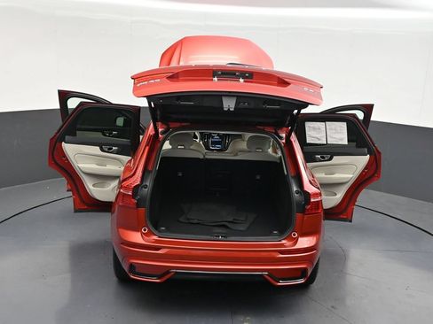 Used 2024 Volvo XC60 B5 Core AWD/4WD image 37