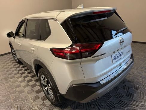 Used 2021 Nissan Rogue SV AWD/4WD image 9