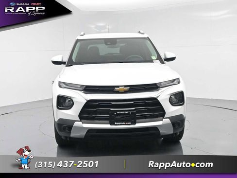 Used 2023 Chevrolet TrailBlazer LT AWD/4WD image 3