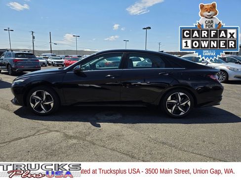 Used 2022 Hyundai Elantra Limited w/ Cargo Package image 6
