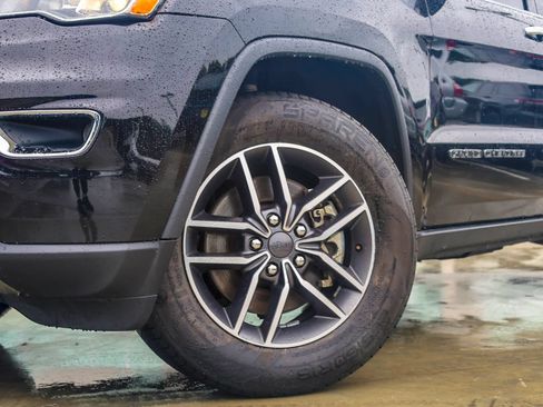 Used 2021 Jeep Grand Cherokee Limited AWD/4WD image 2