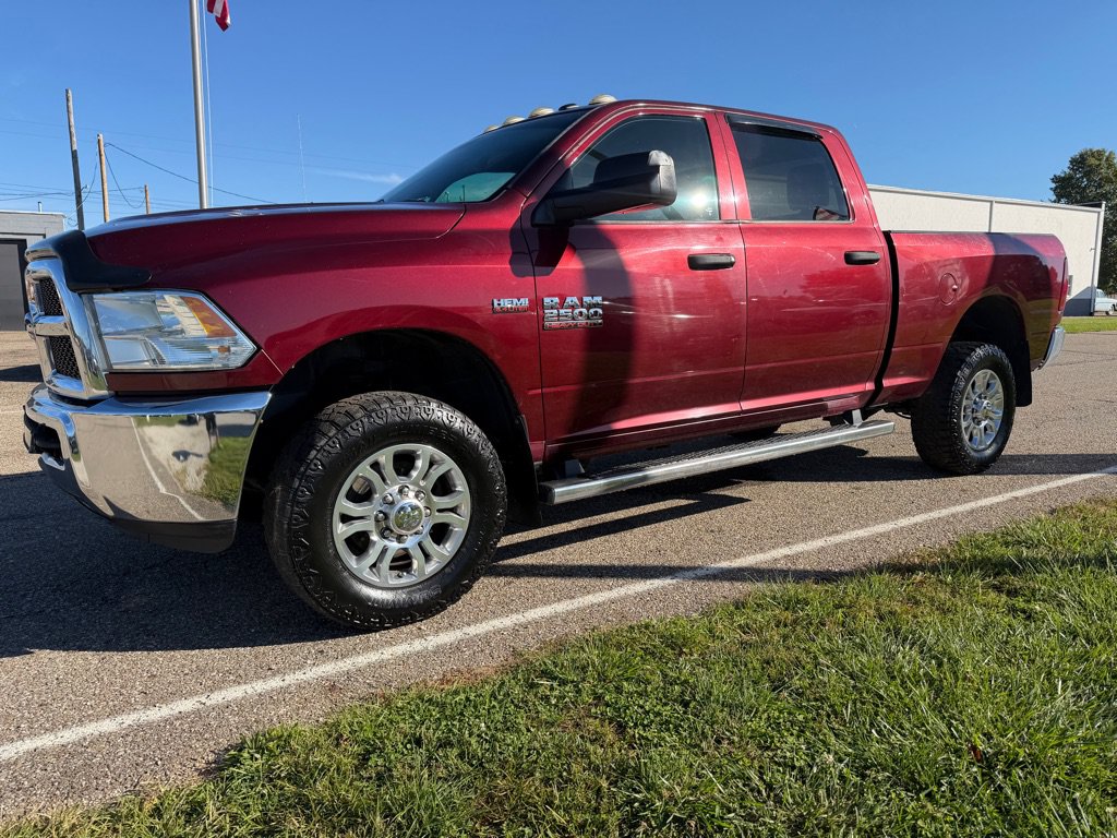 Used 2016 RAM 2500 Tradesman w/ Chrome Appearance Group AWD/4WD image 3