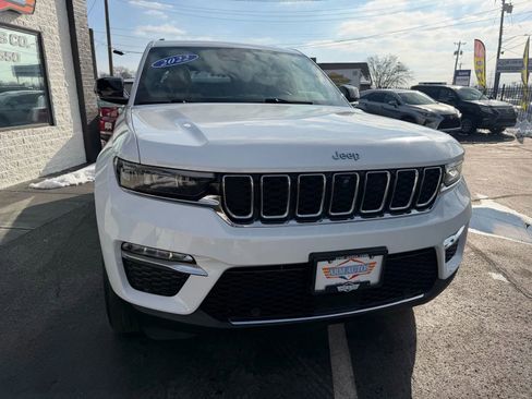 Used 2022 Jeep Grand Cherokee Limited 4xe w/ Luxury Tech Group II image 21
