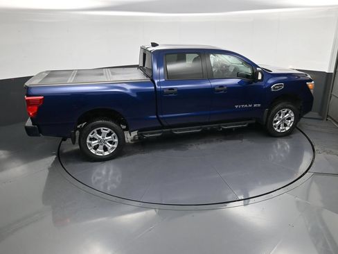 Used 2022 Nissan Titan SV w/ SV Convenience Package AWD/4WD image 33