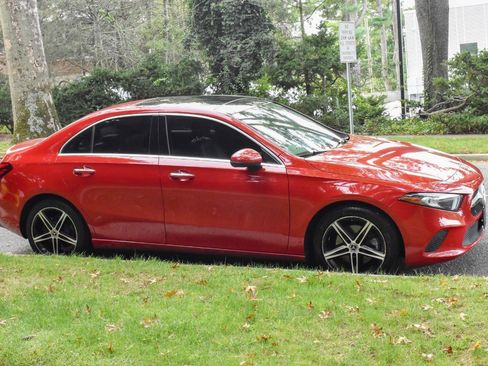 Used 2019 Mercedes-Benz A 220 image 11