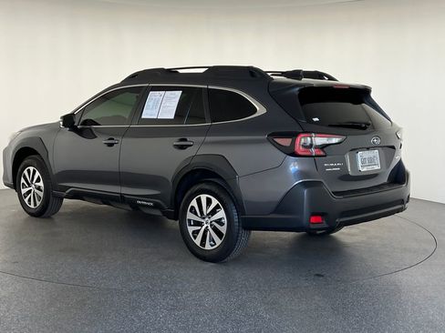 Used 2025 Subaru Outback Premium w/ Popular Package #1A image 6