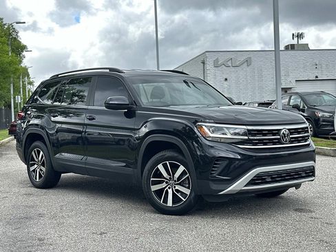 Used 2021 Volkswagen Atlas SE FWD image 1