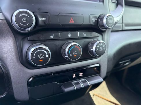 Used 2023 RAM 1500 Lone Star RWD image 25