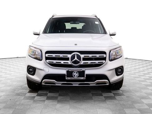 Used 2021 Mercedes-Benz GLB 250 4MATIC w/ Premium Package image 10