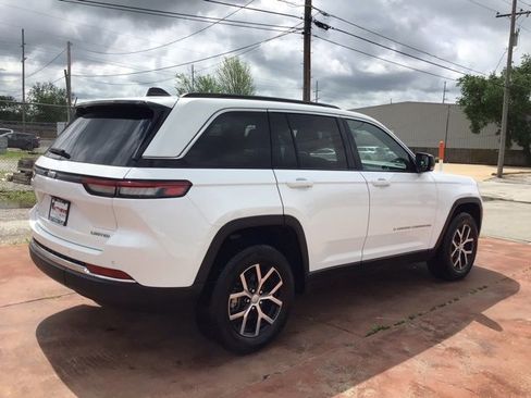 Used 2024 Jeep Grand Cherokee Limited image 5