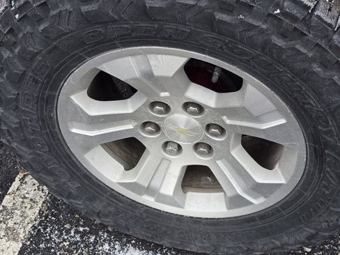 Used 2019 Chevrolet Silverado 1500 LT w/ All Star Edition image 10