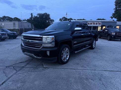 Used 2017 Chevrolet Silverado 1500 High Country image 11
