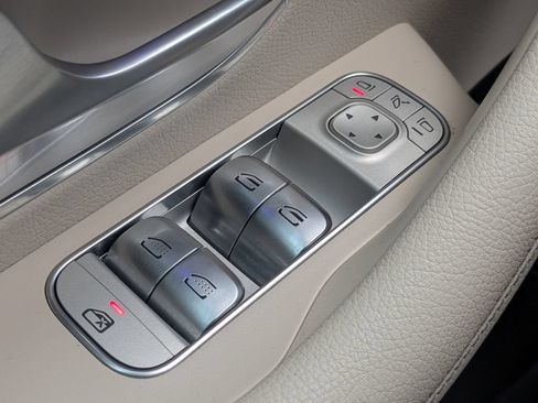Certified 2024 Mercedes-Benz GLS 450 4MATIC image 10