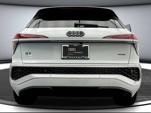 New 2026 Audi Q3 quattro 2.0T AWD/4WD image 4