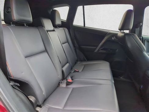 Used 2018 Toyota RAV4 SE w/ Power Extra Value Package AWD/4WD image 29