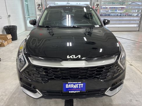 Certified 2023 Kia Sportage EX AWD/4WD image 4