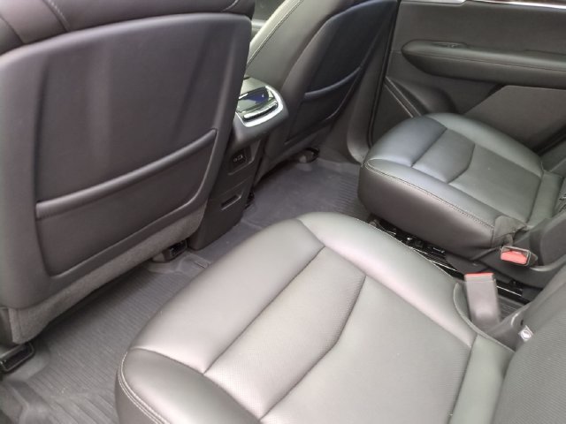 Used 2024 Cadillac XT6 Premium Luxury w/ LPO, Floor Liner Package FWD image 23