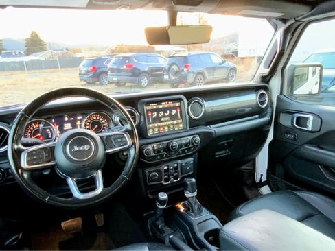 Used 2021 Jeep Wrangler Unlimited Sahara image 37