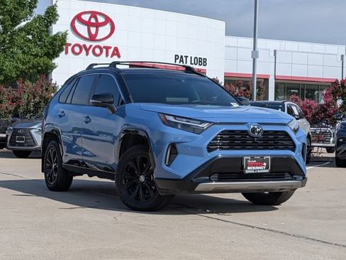 Used 2025 Toyota RAV4 XSE w/ Advanced Technology Package AWD/4WD image 34