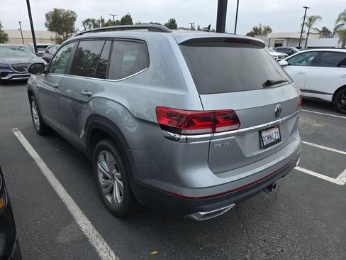 Used 2023 Volkswagen Atlas SE FWD image 3