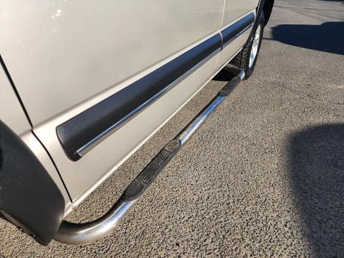 Used 2004 Chevrolet Avalanche Z71 w/ Sun And Sound Package image 30