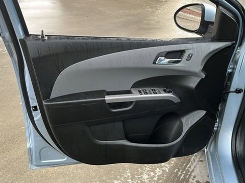 Used 2018 Chevrolet Sonic Premier image 5