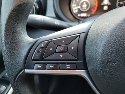 Certified 2020 Nissan Kicks SV image 30