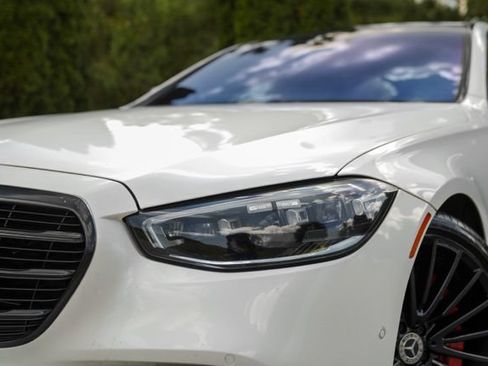 Used 2021 Mercedes-Benz S 580 4MATIC Sedan image 4