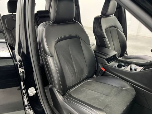 Used 2024 Jeep Grand Cherokee Altitude image 23