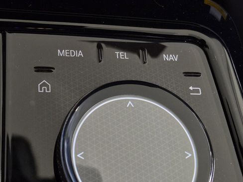 New 2026 BMW 530i xDrive w/ M Sport Package image 20