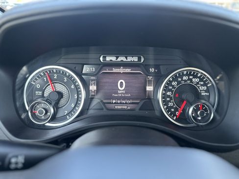 Used 2024 RAM 1500 Laramie image 14