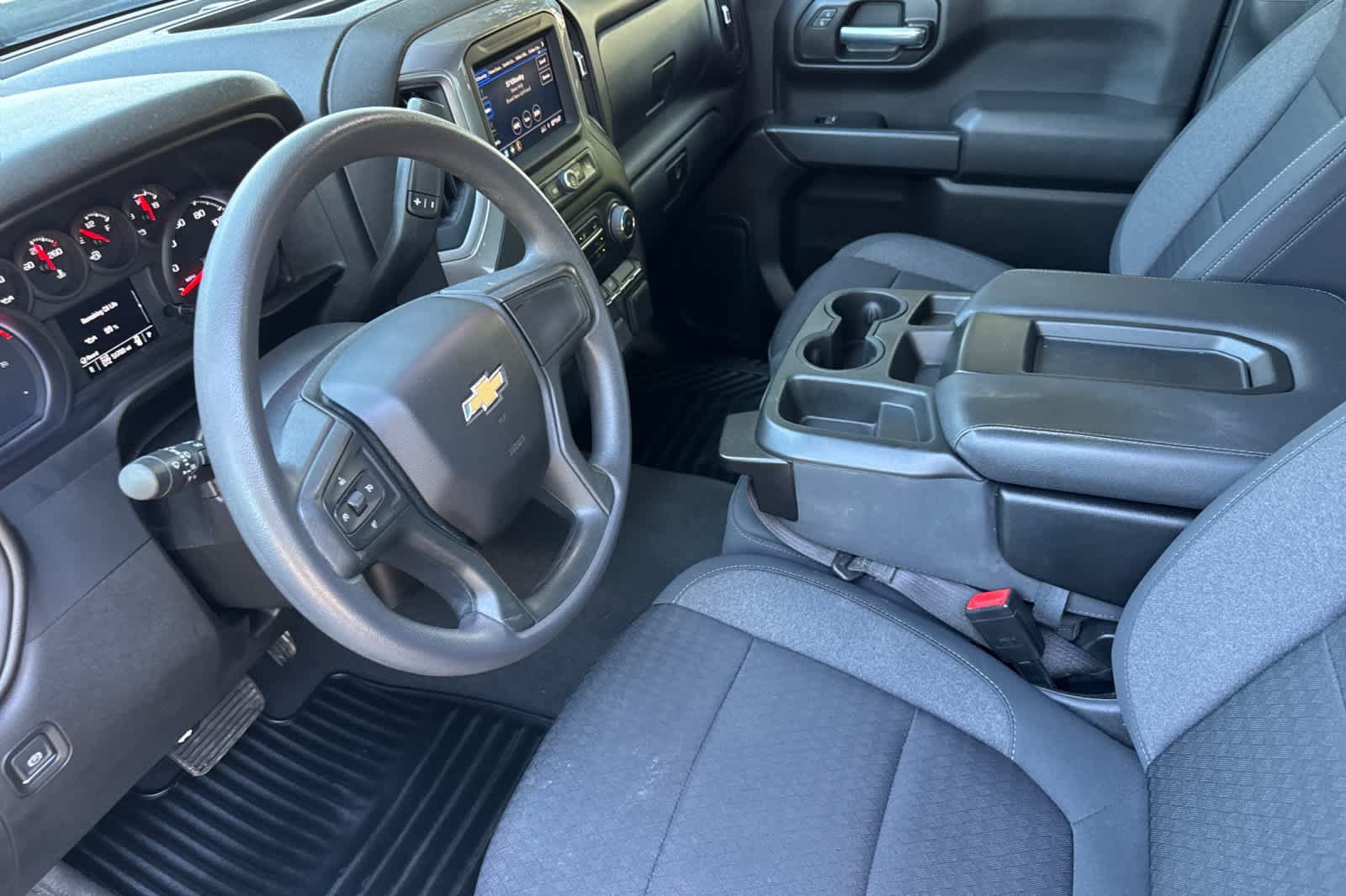 Used 2022 Chevrolet Silverado 1500 Custom AWD/4WD image 11