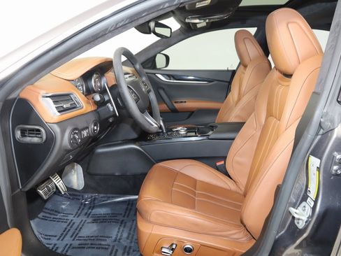Used 2022 Maserati Ghibli Modena image 12