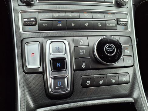 Used 2022 Hyundai Santa Fe Calligraphy FWD image 25