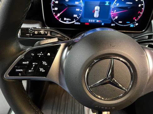 Certified 2025 Mercedes-Benz GLC 300 4MATIC image 27