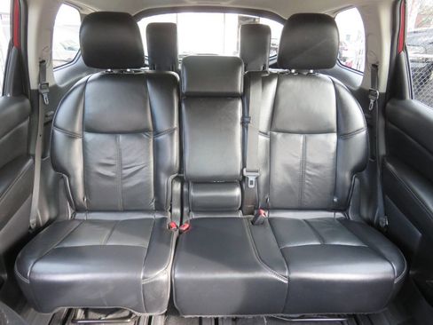 Used 2017 Nissan Pathfinder SL image 21