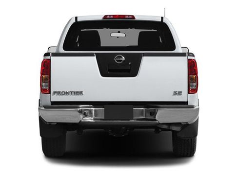Used 2013 Nissan Frontier SL w/ Moonroof Pkg image 8