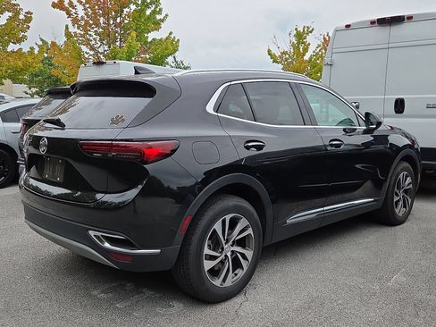 Used 2022 Buick Envision Essence w/ Technology Package I AWD/4WD image 2