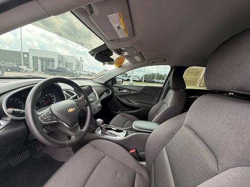 Used 2024 Chevrolet Malibu RS FWD image 20