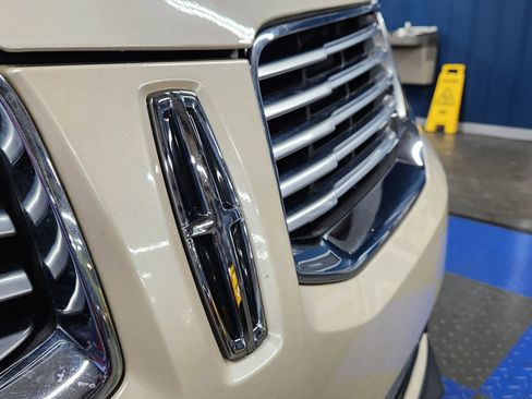 Used 2018 Lincoln MKX Reserve w/ Driver Assistance Package image 48