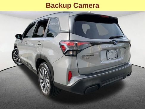Used 2025 Subaru Forester Touring image 10