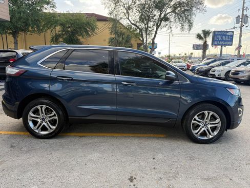 Used 2017 Ford Edge Titanium w/ Technology Package image 4