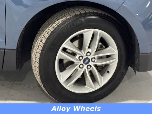 Used 2018 Ford Edge SEL image 14
